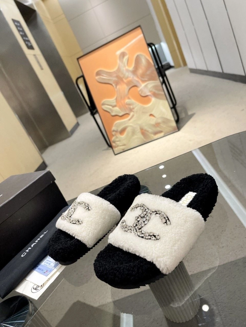 NewStyle Chxnxl Slippers 127084