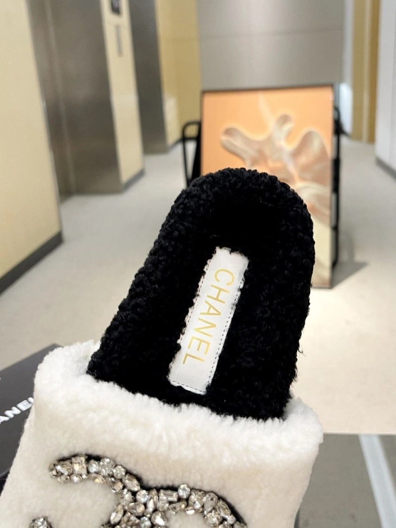 NewStyle Chxnxl Slippers 127084