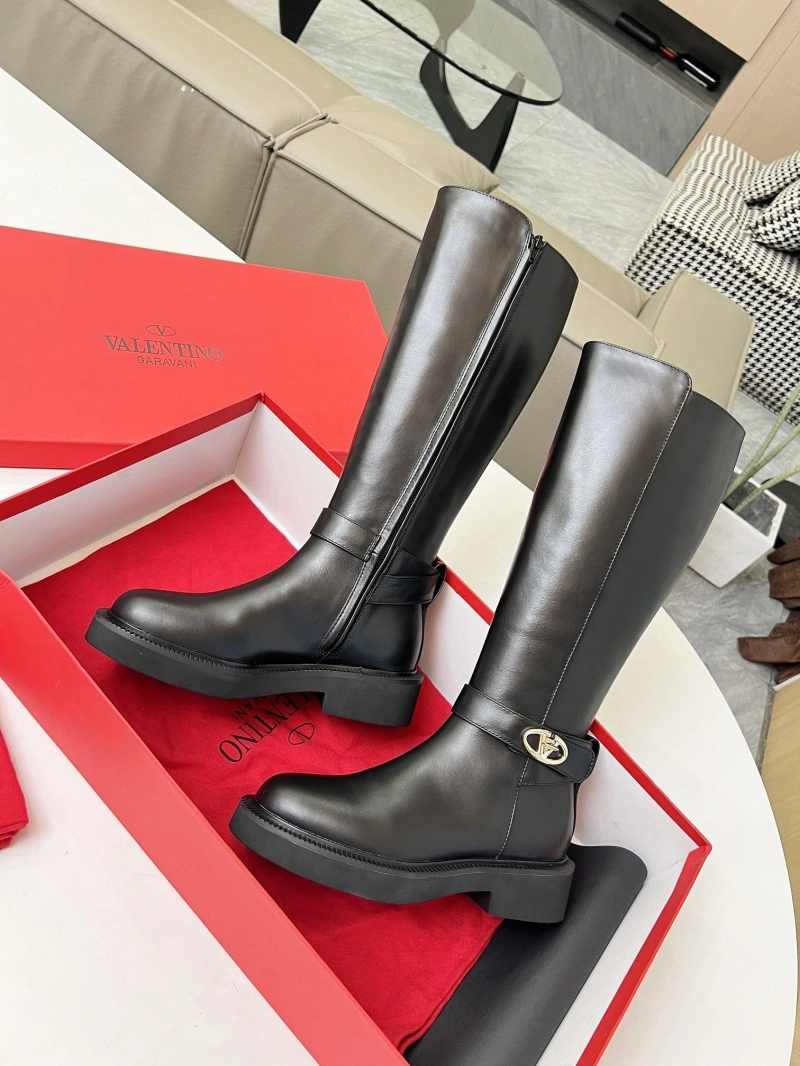 Classic Vxlxntino Boots 231345