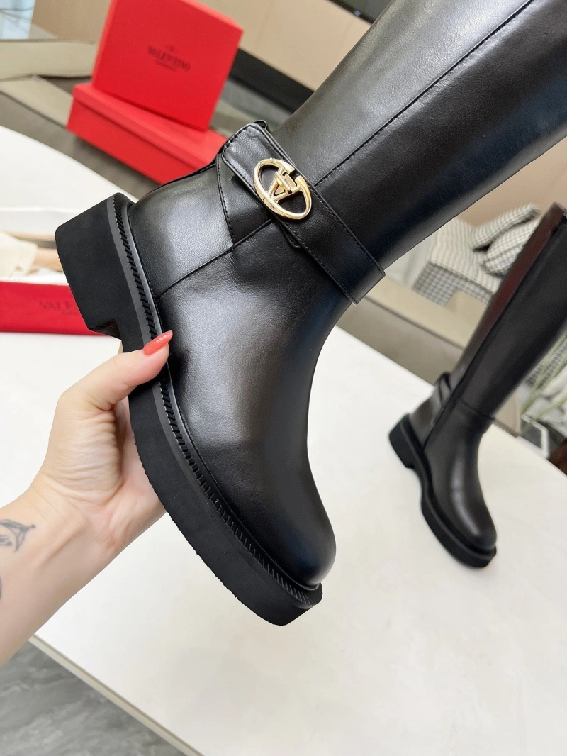 Classic Vxlxntino Boots 231345