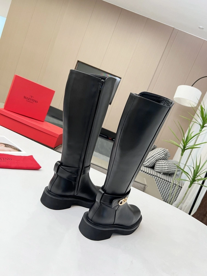 Classic Vxlxntino Boots 231345