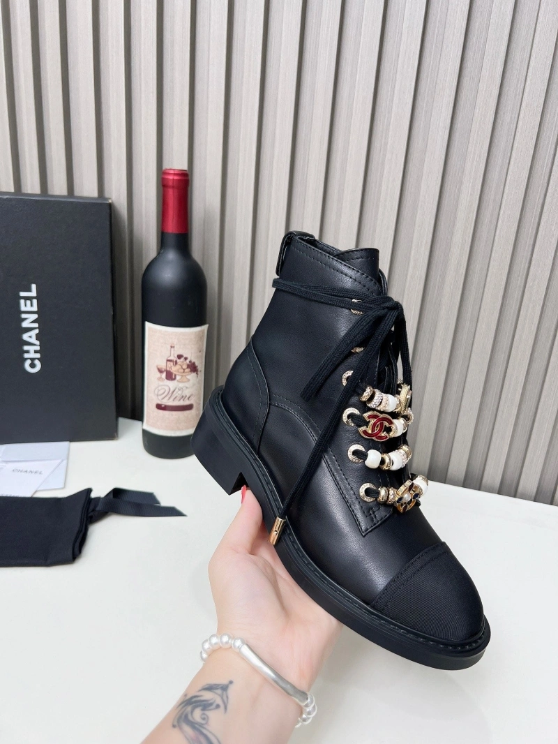 Unique Chxnxl Boots 127311