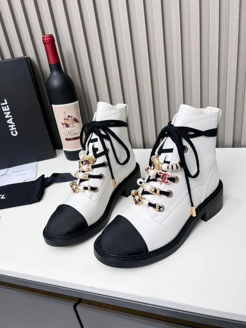 Timeless Chxnxl Boots 127309