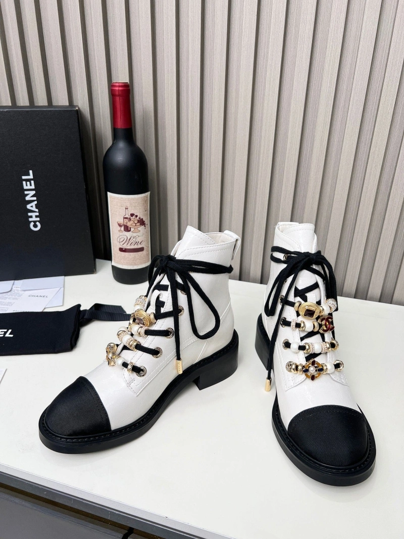 Timeless Chxnxl Boots 127309