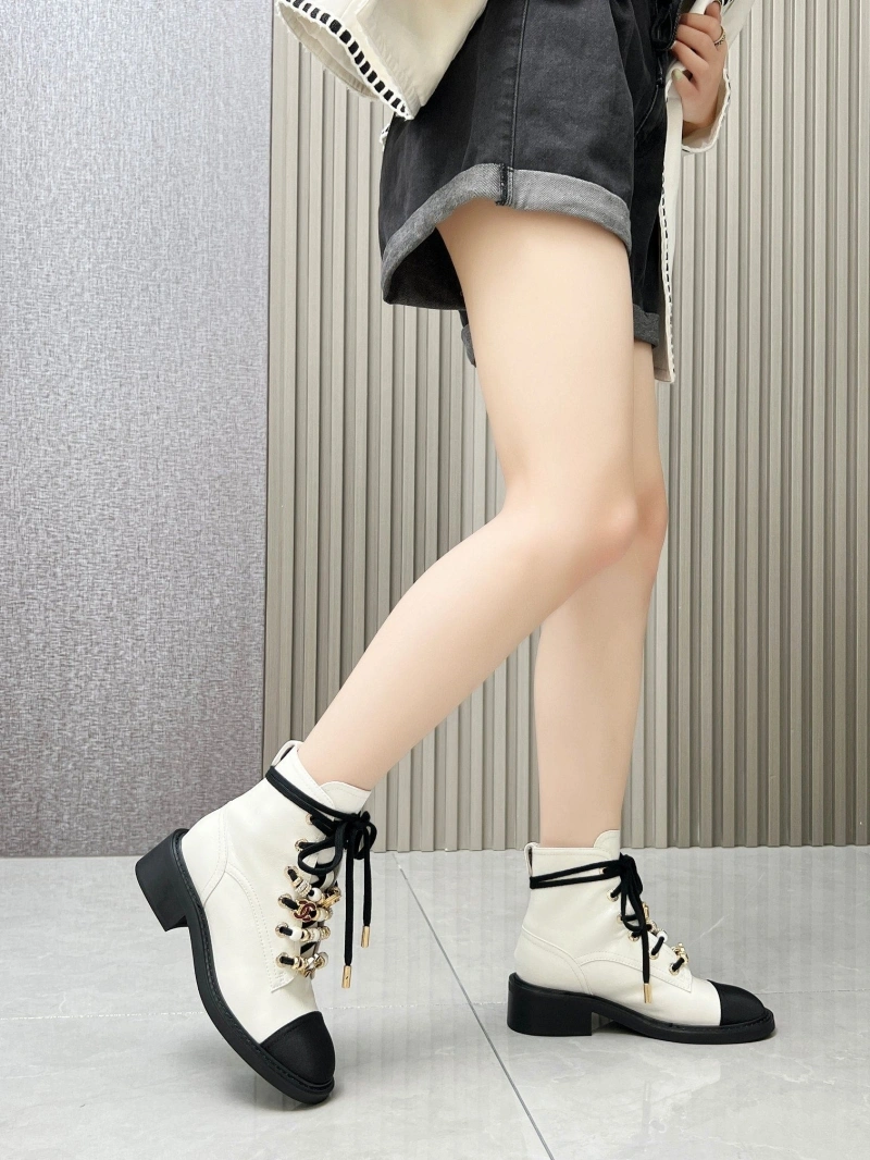 Timeless Chxnxl Boots 127309