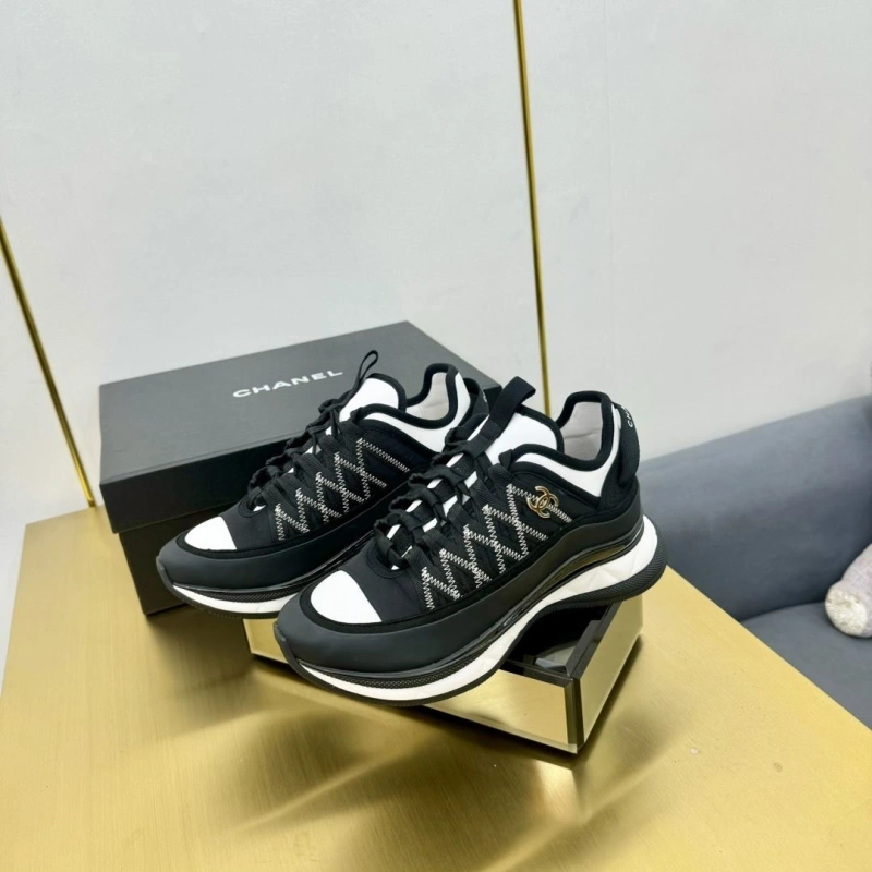 Cozy Chxnxl Sneakers 127045