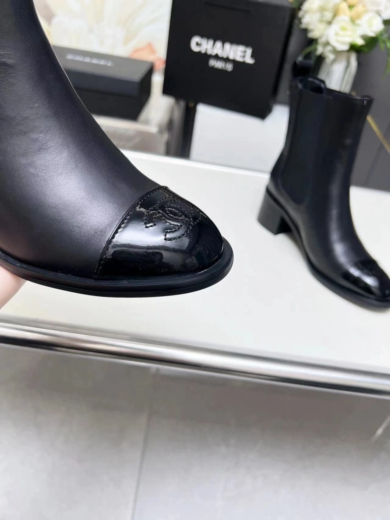 Efficient Chxnxl Boots 127297