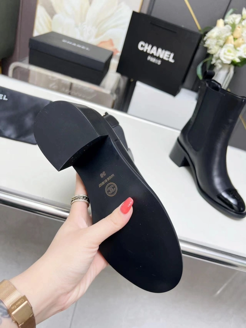 Efficient Chxnxl Boots 127297
