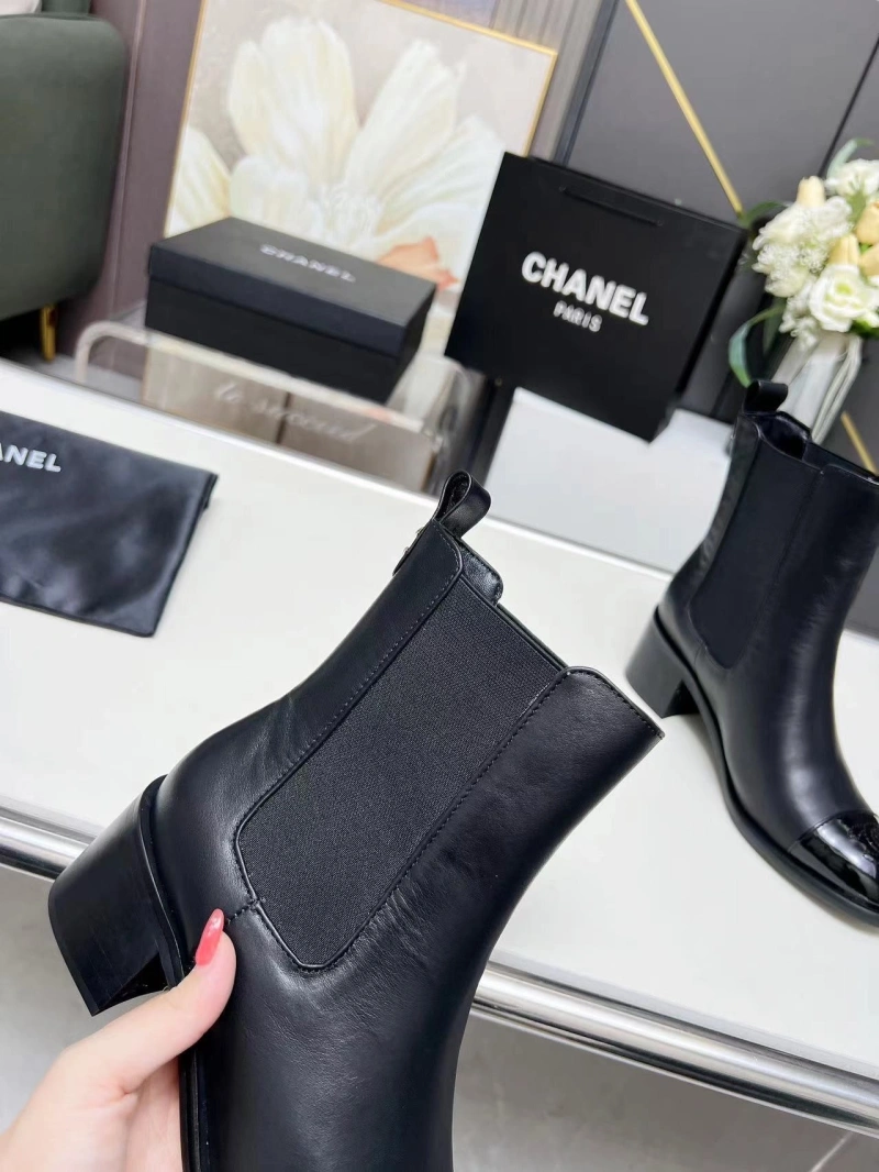 Efficient Chxnxl Boots 127297