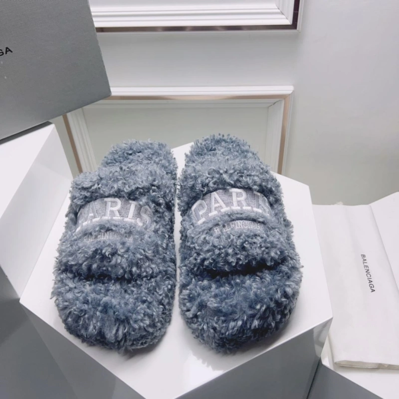 Minimalist Bxlxnciaga Slippers 109800