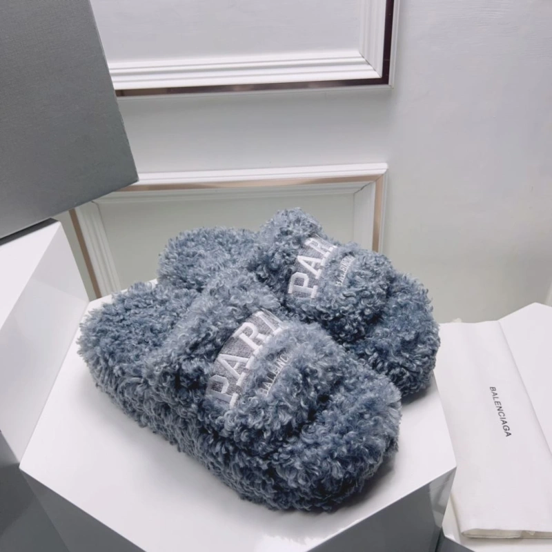 Minimalist Bxlxnciaga Slippers 109800