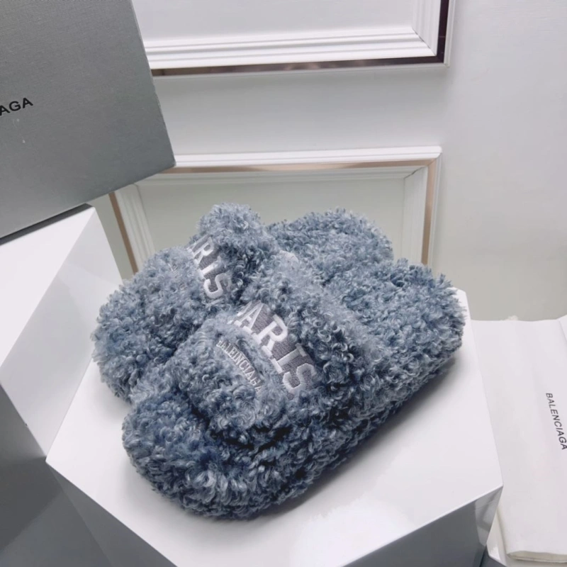Minimalist Bxlxnciaga Slippers 109800
