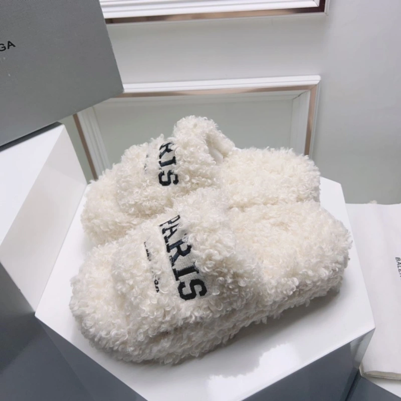 EasyMatch Bxlxnciaga Slippers 109799