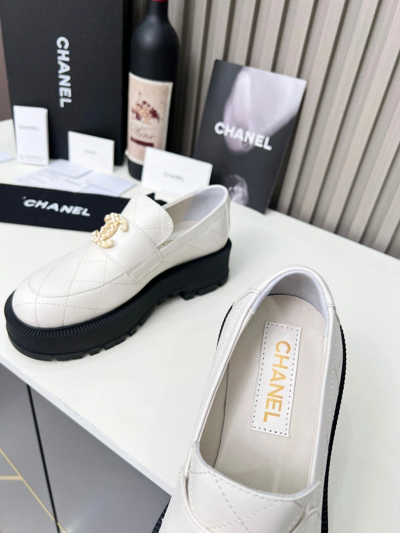 Resilient Chxnxl Leather Shoes 127137