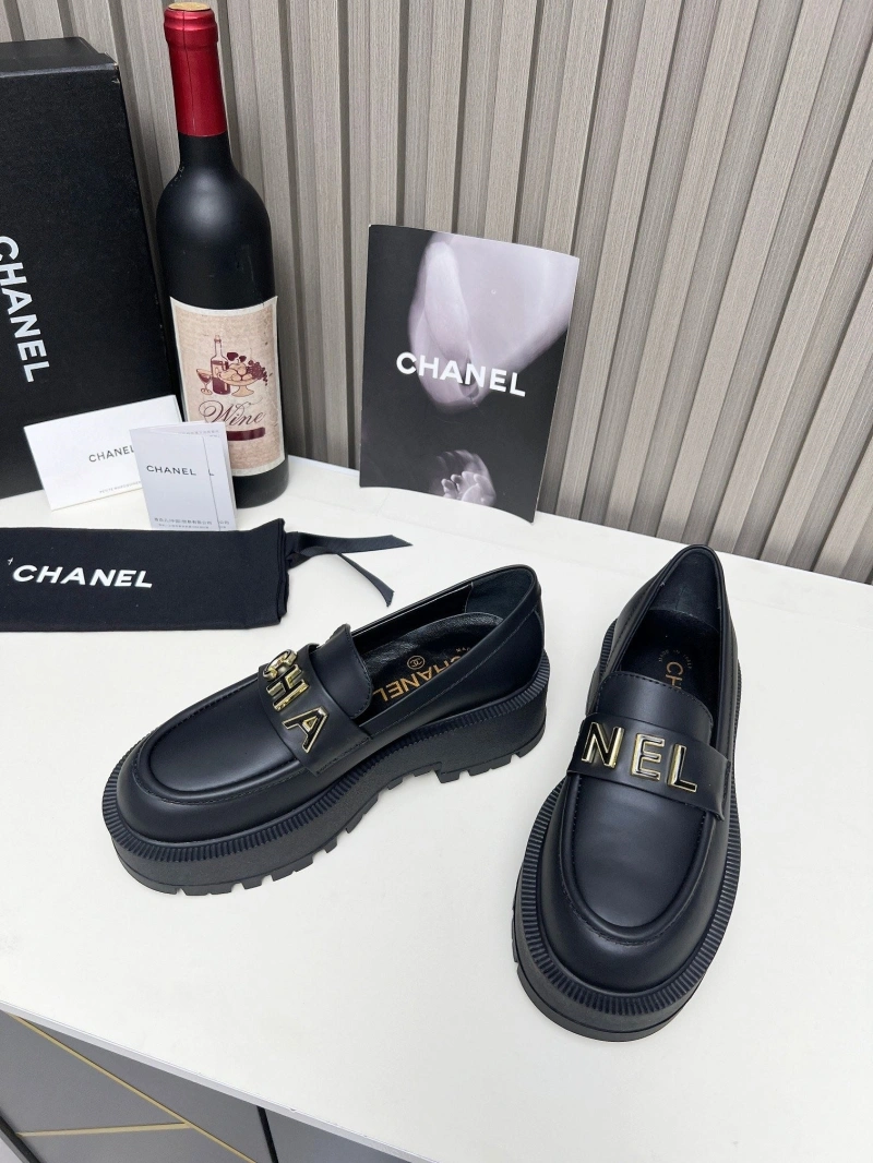 Bold Chxnxl Leather Shoes 127138