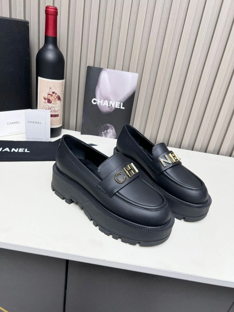 Bold Chxnxl Leather Shoes 127138