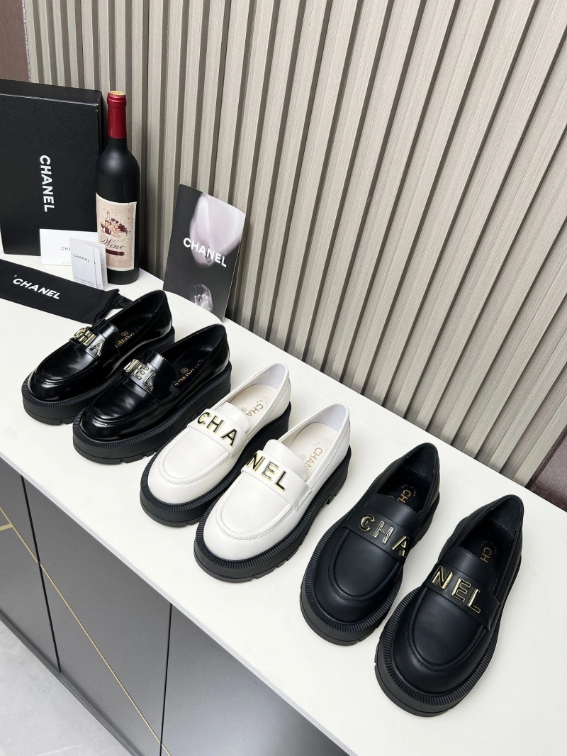 Bold Chxnxl Leather Shoes 127138