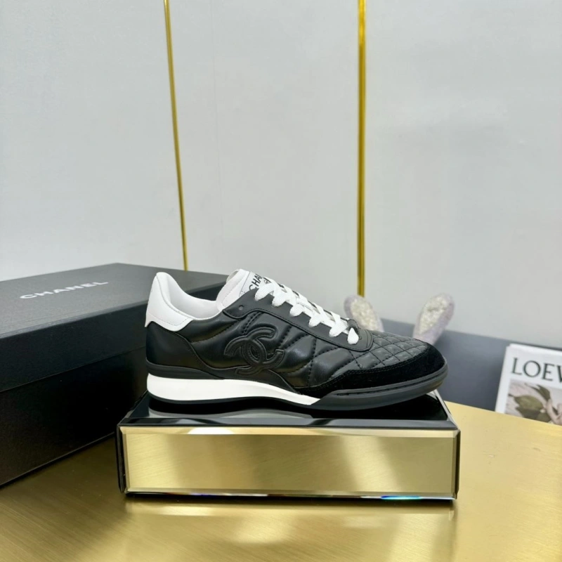 Fashionable Chxnxl Sneakers 127015