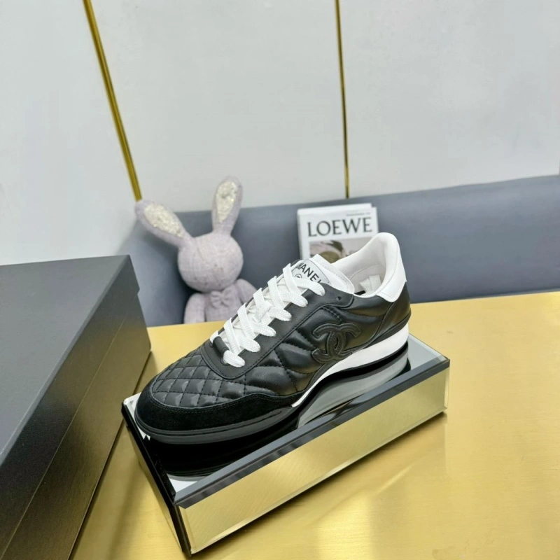 Fashionable Chxnxl Sneakers 127015