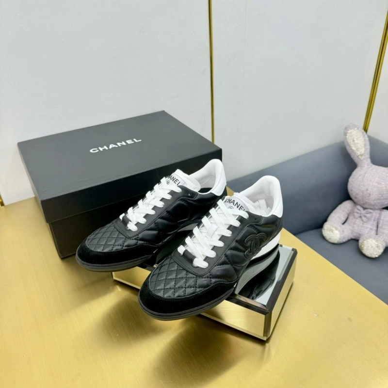 Fashionable Chxnxl Sneakers 127015