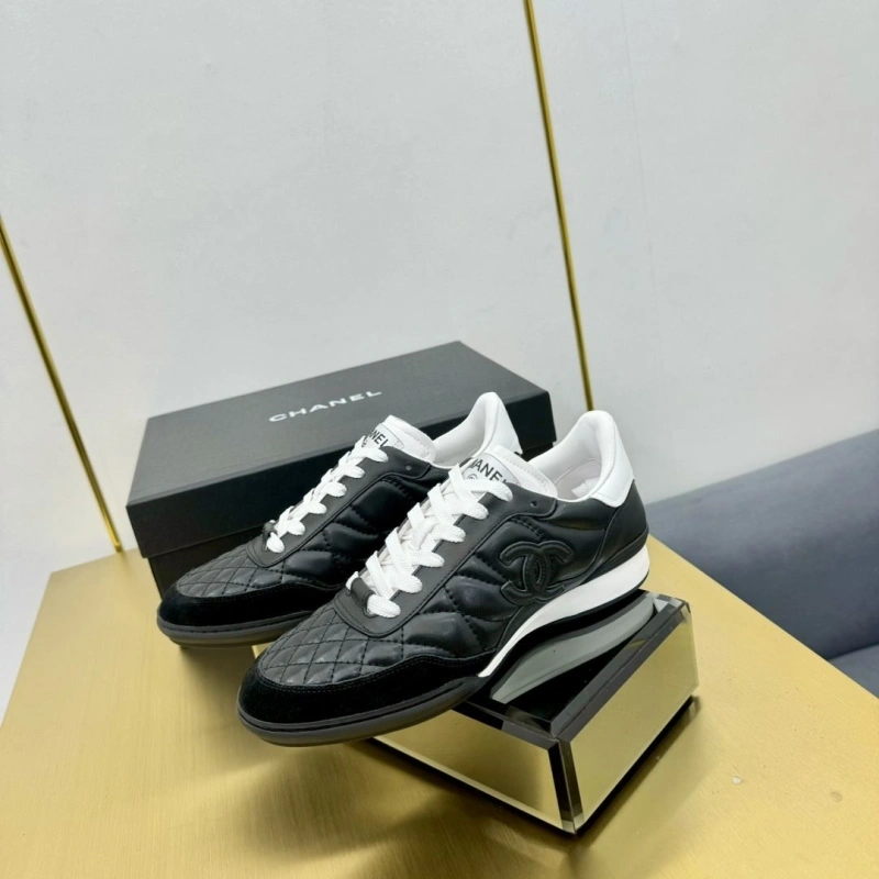 Fashionable Chxnxl Sneakers 127015