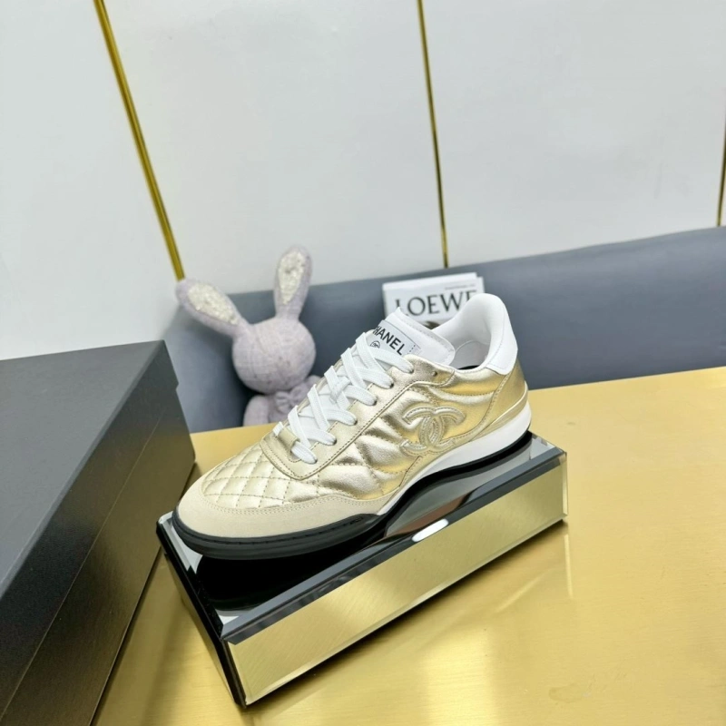 Bold Chxnxl Sneakers 127013
