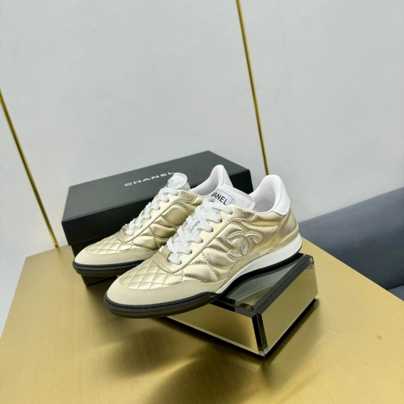 Bold Chxnxl Sneakers 127013