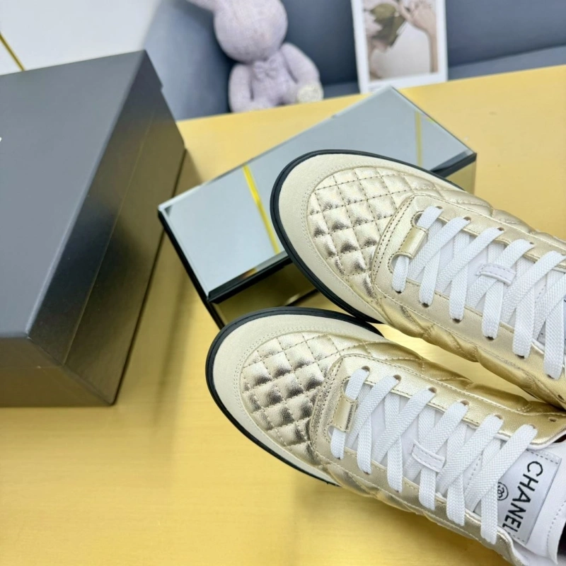 Bold Chxnxl Sneakers 127013