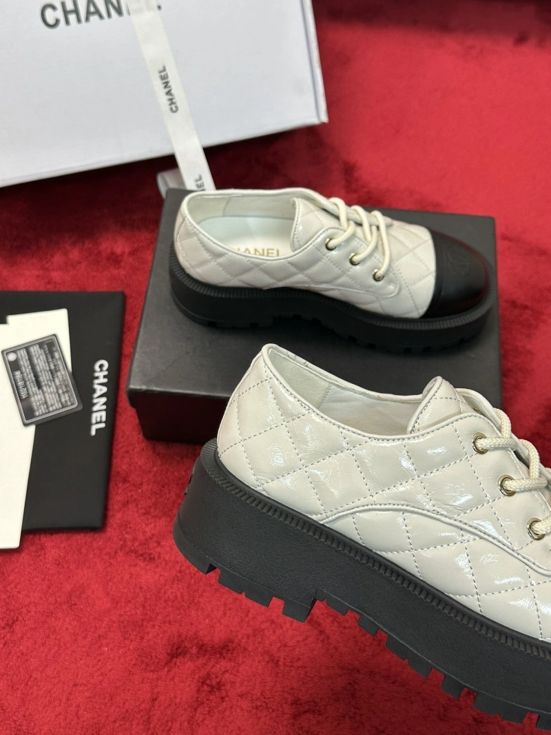 Sophisticated Chxnxl Sneakers 127007