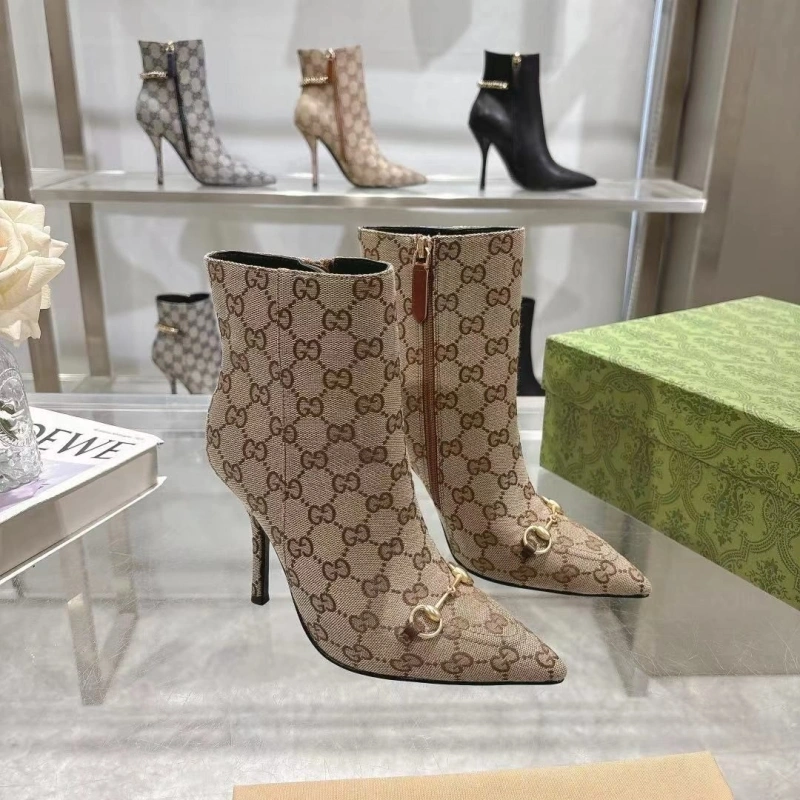 Versatile Gxccx Boots 161736