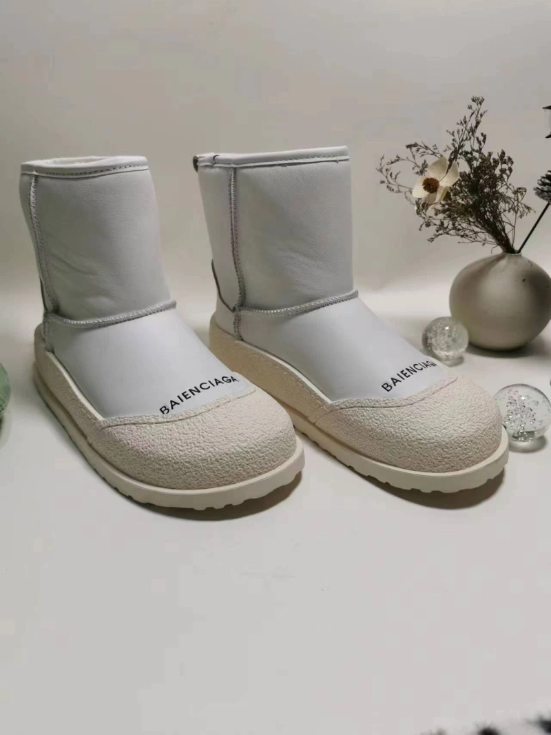 Compact Bxlxnciaga Boots 109817