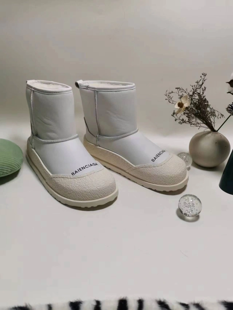 Compact Bxlxnciaga Boots 109817