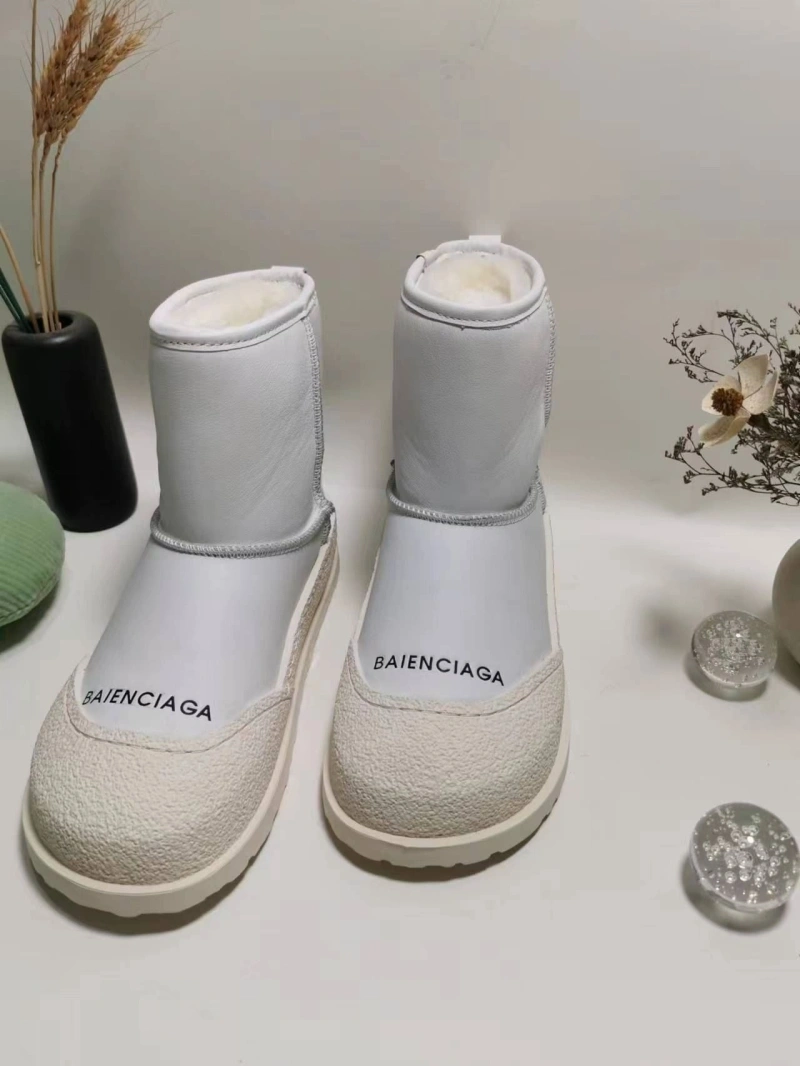 Compact Bxlxnciaga Boots 109817