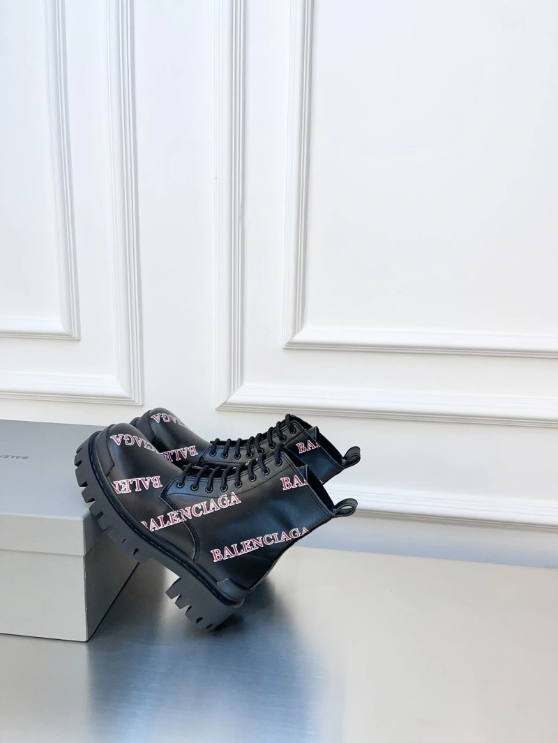 Efficient Bxlxnciaga Boots 109813