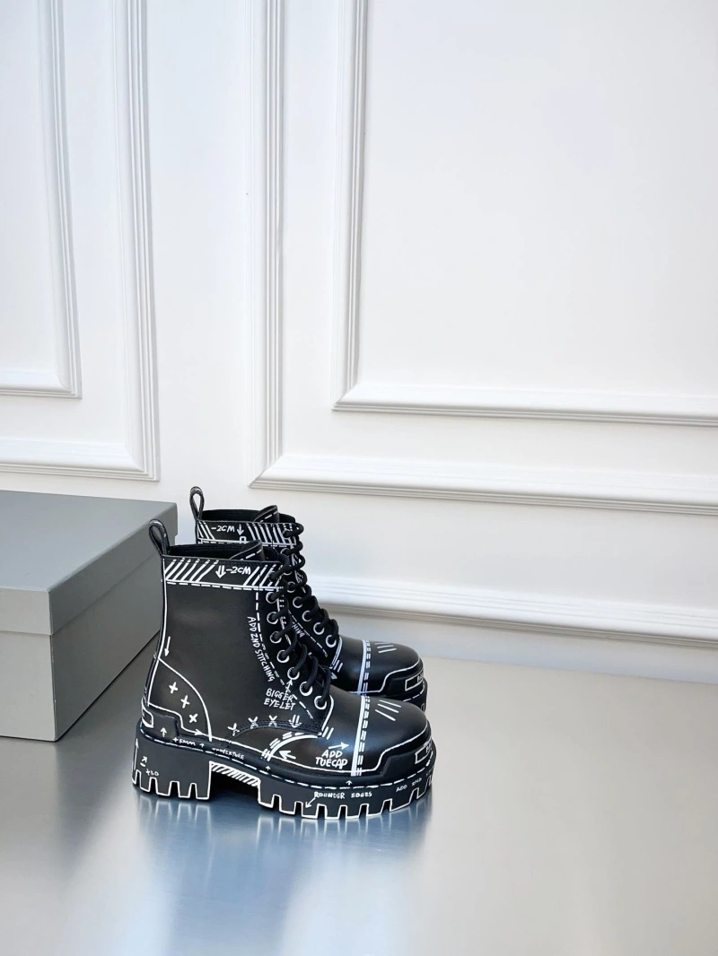 Comfortable Bxlxnciaga Boots 109815