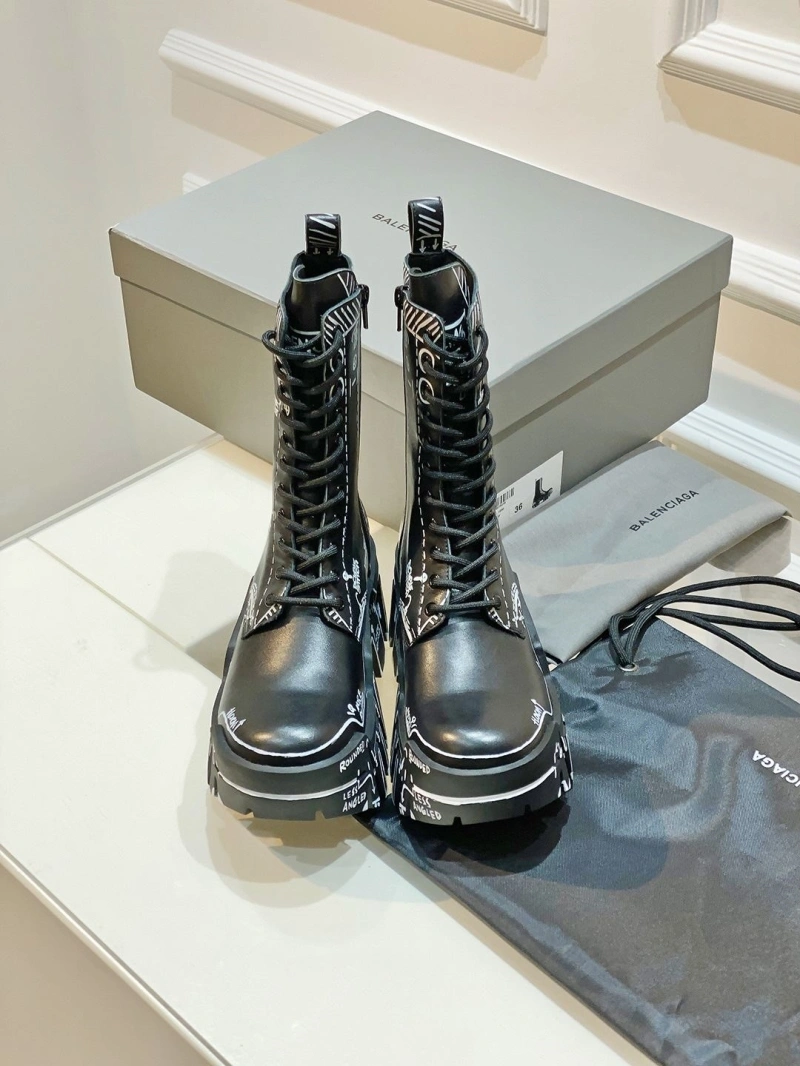 Bxlxnciaga Boots Compact 109820