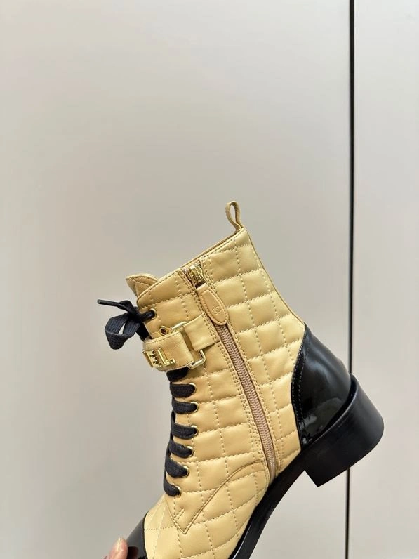 Lightweight Chxnxl Boots 127265