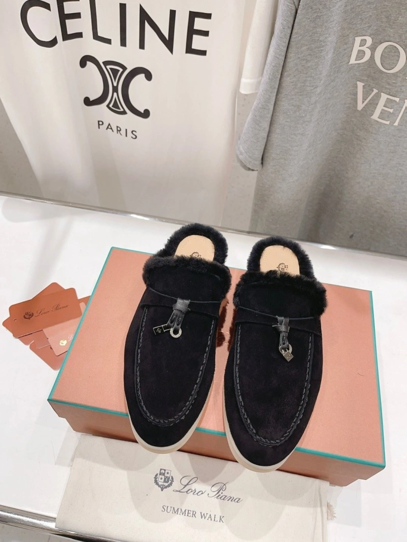SportInspired Othxr Slippers 215649