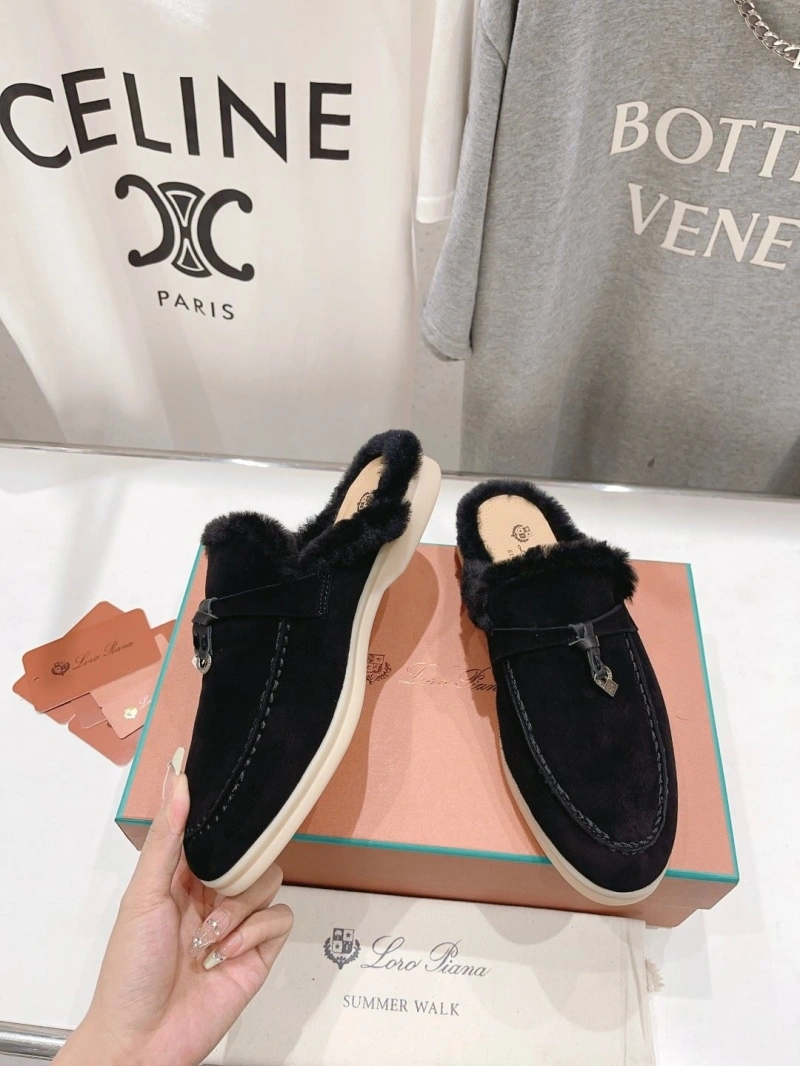 SportInspired Othxr Slippers 215649