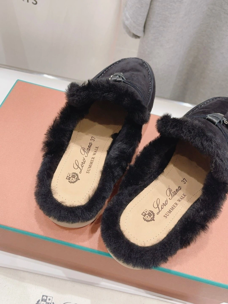 SportInspired Othxr Slippers 215649