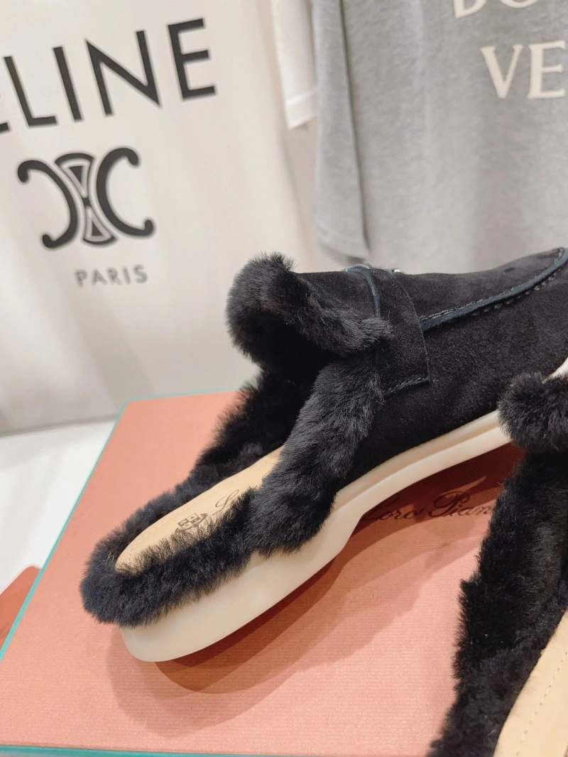 SportInspired Othxr Slippers 215649
