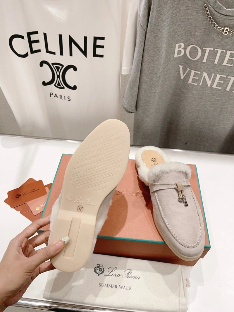 Resilient Othxr Slippers 215633
