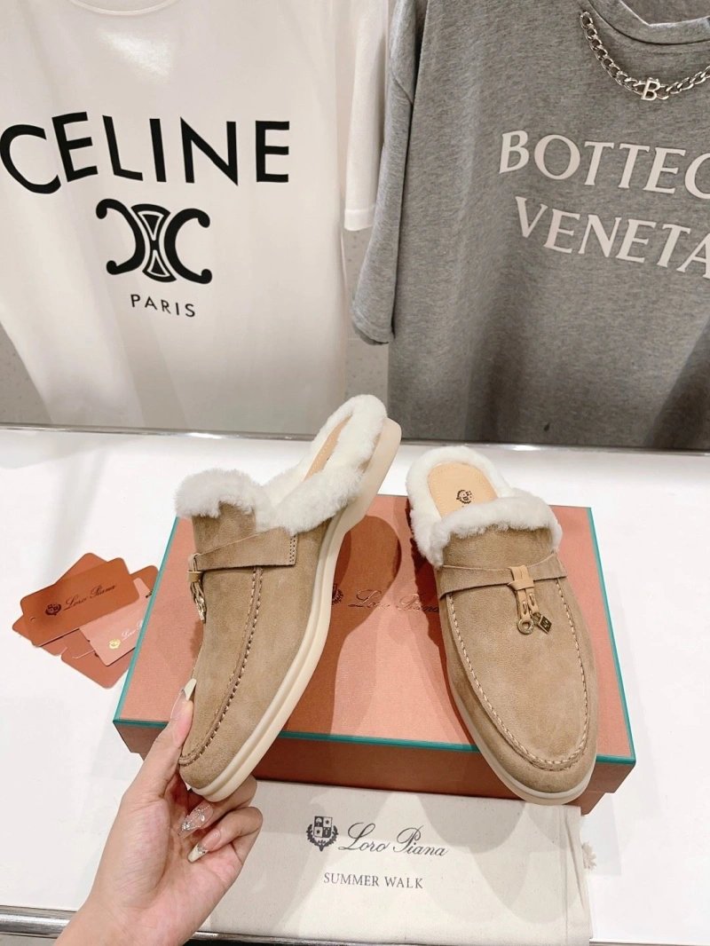 Othxr Slippers ModernLook 215639