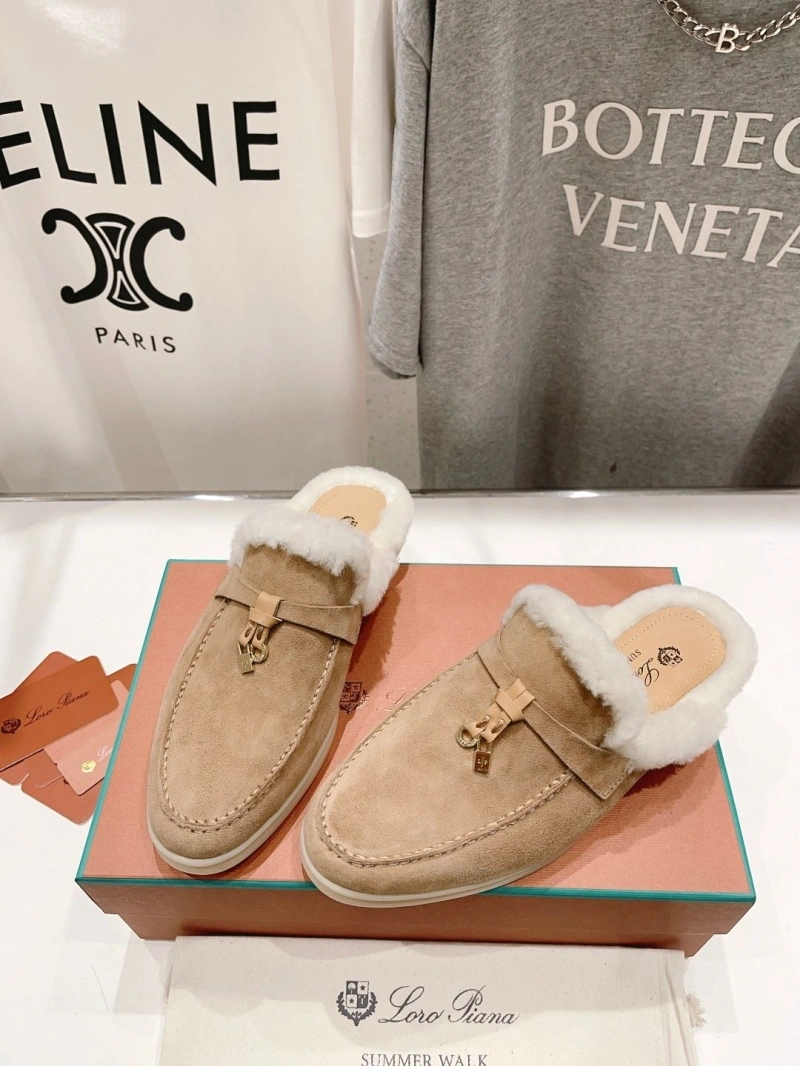 Othxr Slippers ModernLook 215639