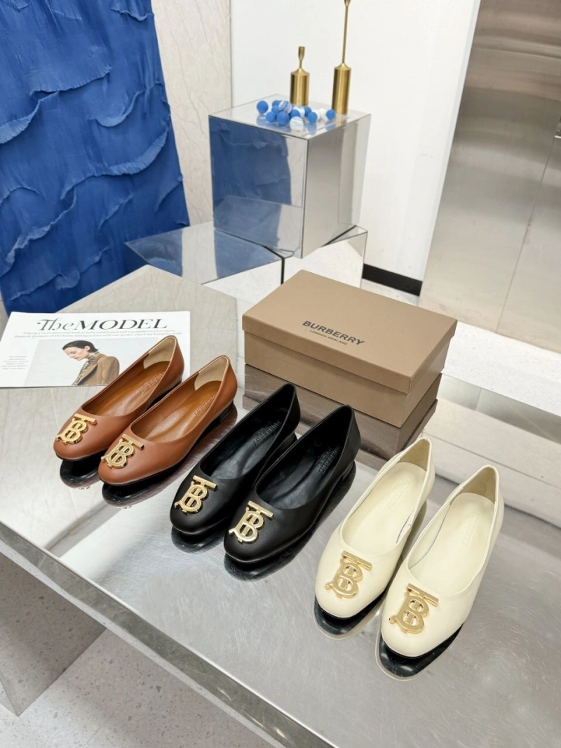 EyeCatching Bxrbxrry Flat Shoes 115240