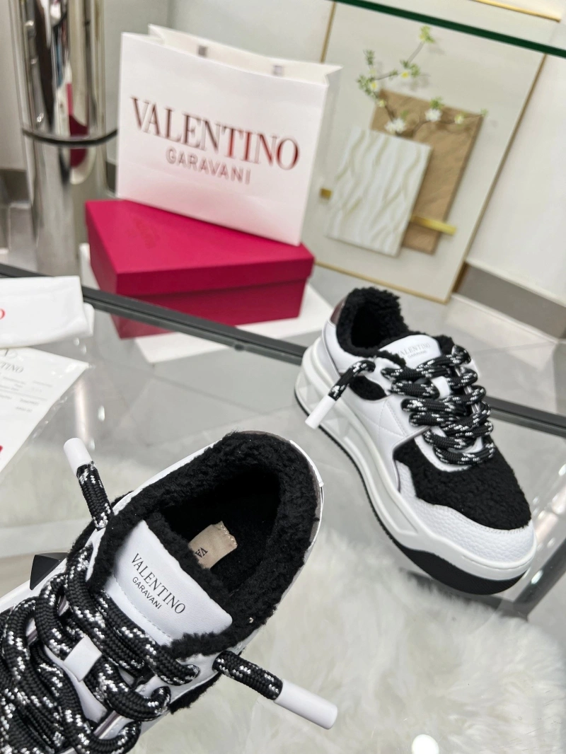 EyeCatching Vxlxntino Sneakers 231338