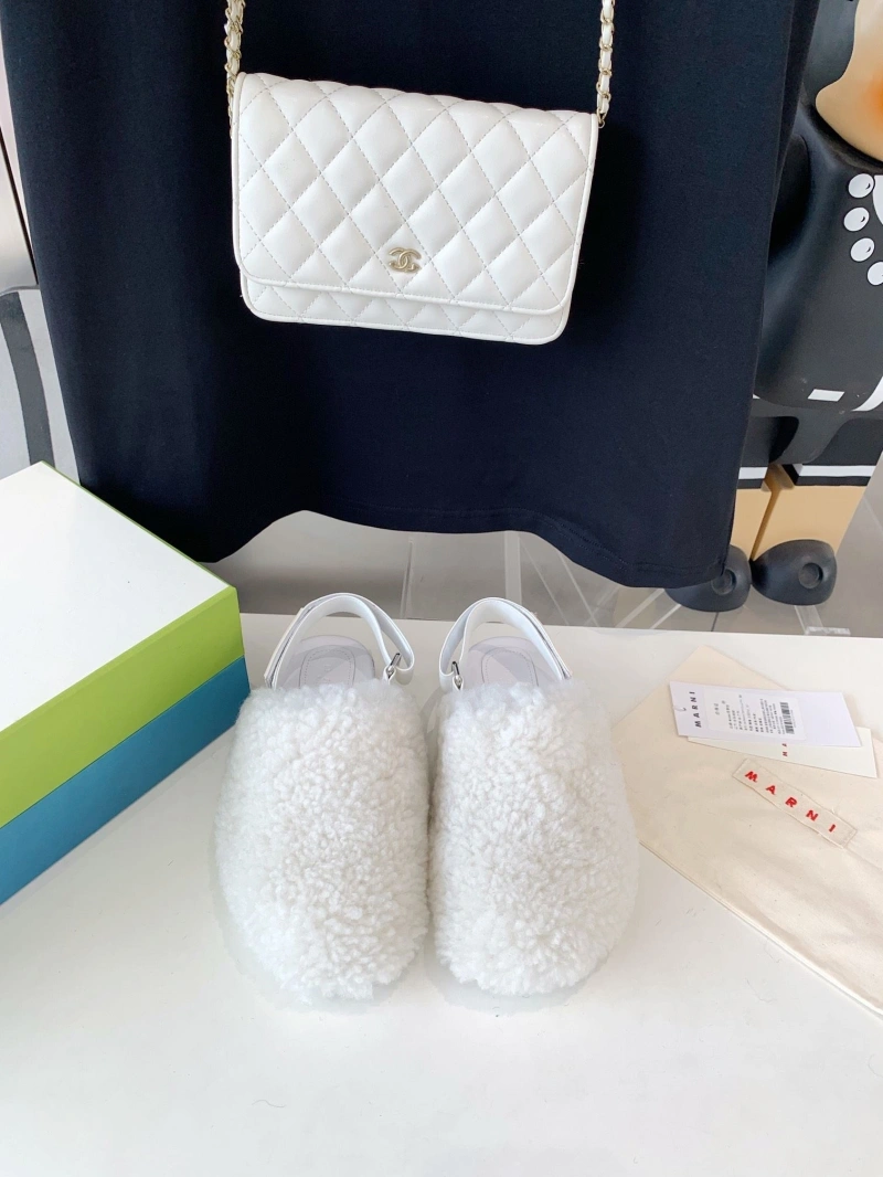 Unique Othxr Slippers 215629