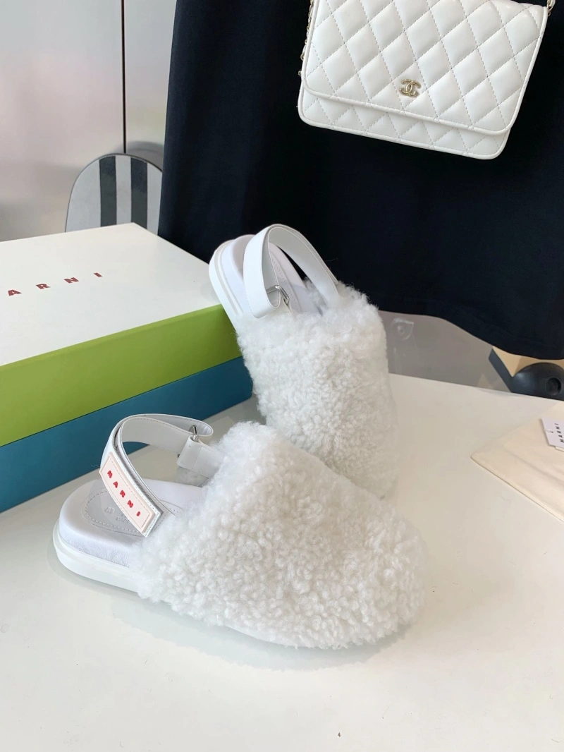 Unique Othxr Slippers 215629