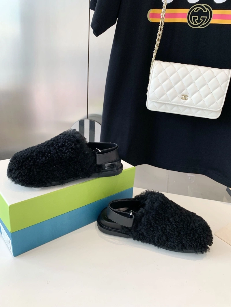 Trendsetting Othxr Slippers 215618