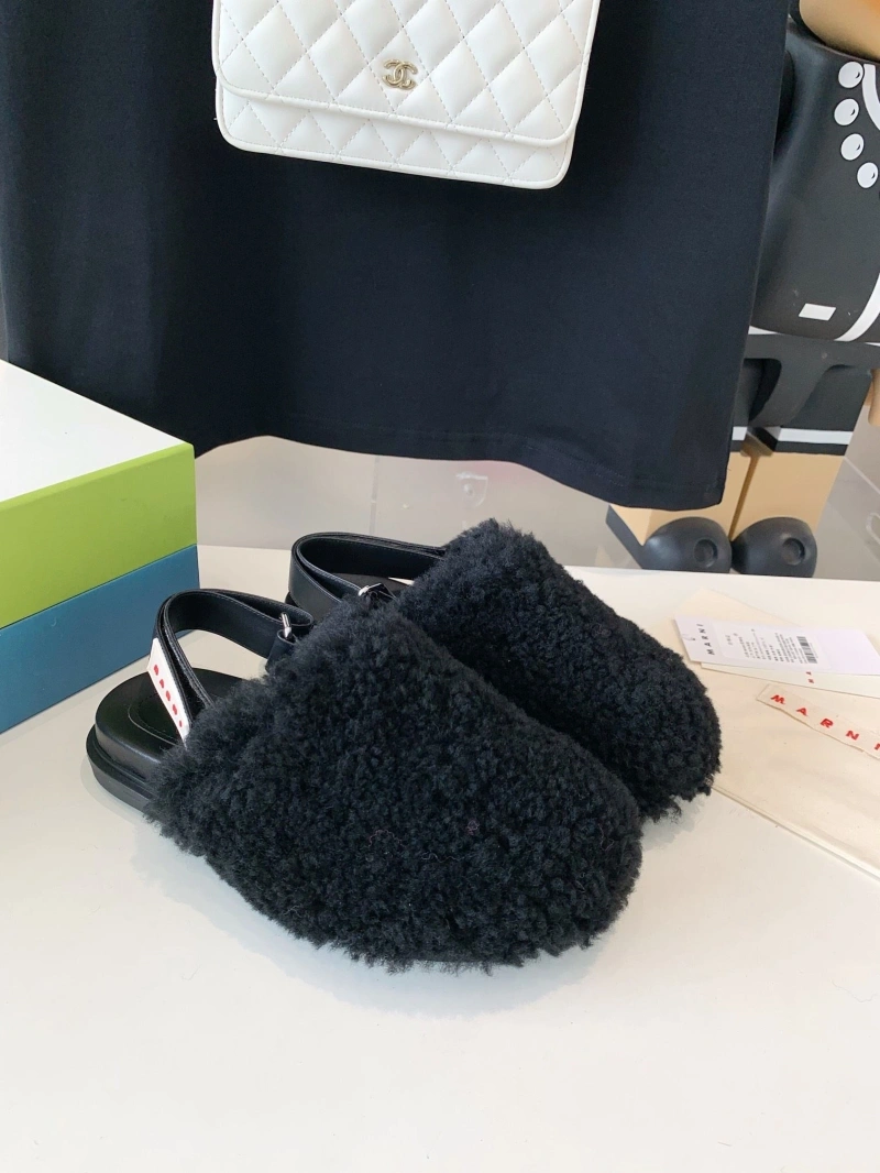 Trendsetting Othxr Slippers 215618